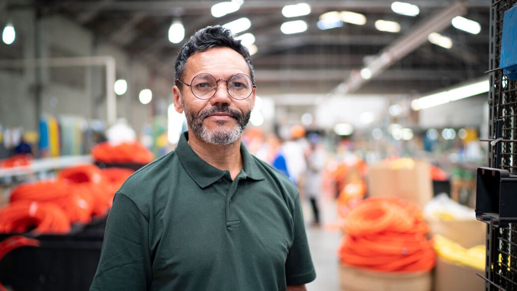 distr-electric-distribution-Portrait-of-man-in-factory.jpg